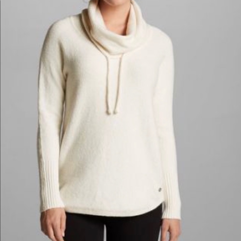 Eddie Bauer Cowl Neck Cream Sweater